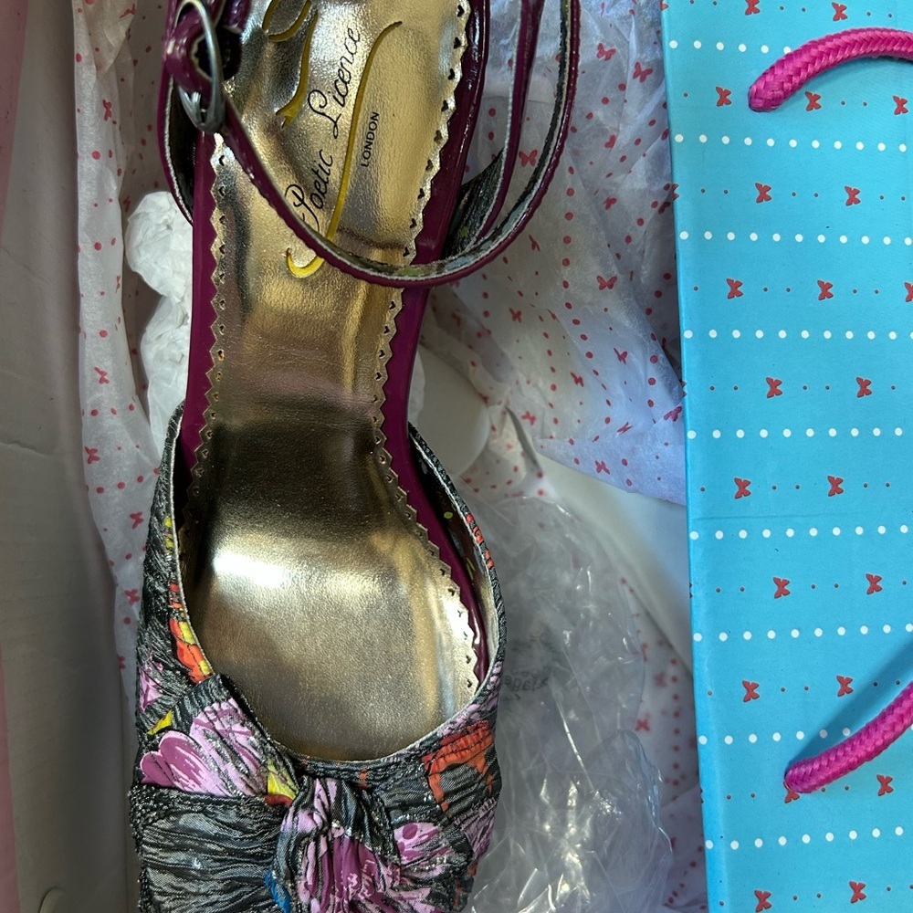 Poetic License Multicolor Wedges sz 7 - Picture 7 of 7